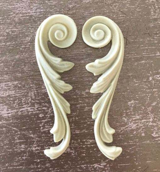 SC18  - Decorative Scrolls