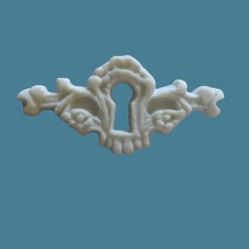 E6 - Small Dainty Keyhole Cover