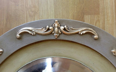 The Mirror with a French Twist