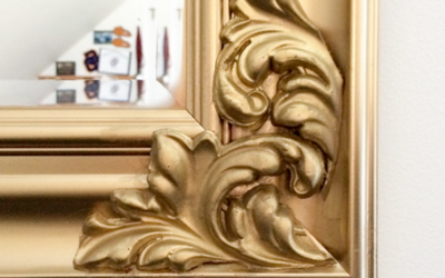 Easy Holiday Mirror.