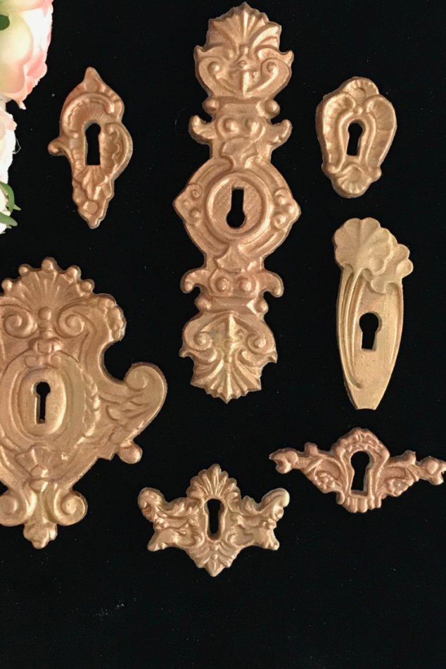 Escutcheon